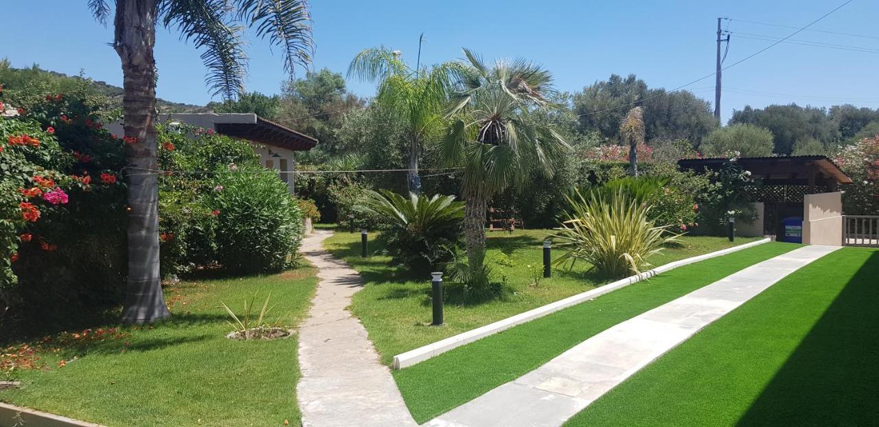Palm Village Villasimius Exteriör bild