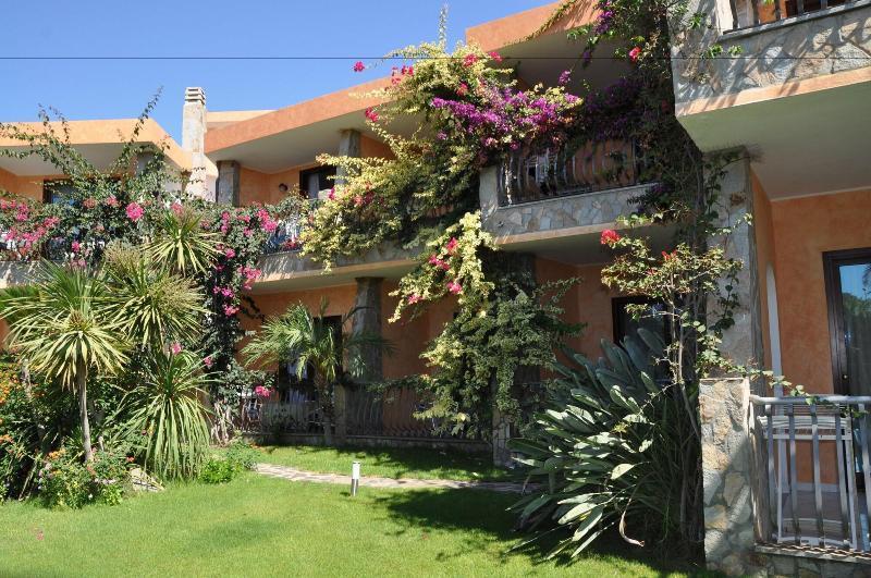 Palm Village Villasimius Exteriör bild