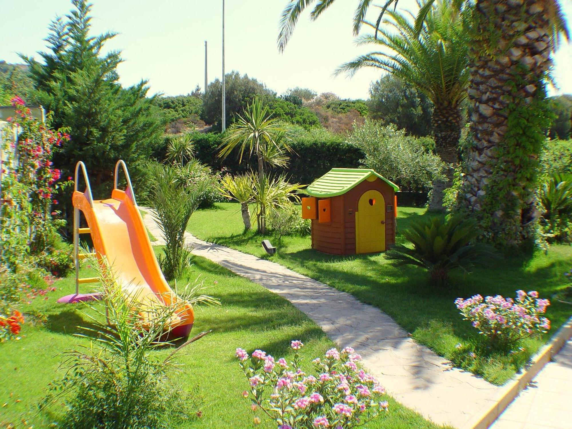 Palm Village Villasimius Exteriör bild