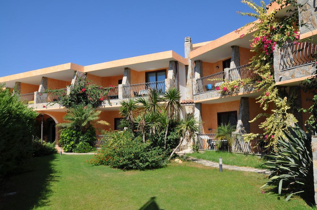 Palm Village Villasimius Exteriör bild